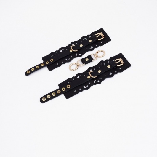 Черные кожаные наручники с узорами и золотистой фурнитурой - Crazy Handmade - купить с доставкой в Кургане