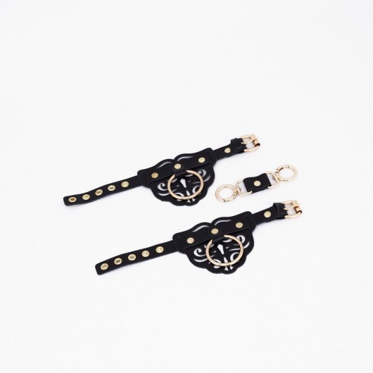Черные кожаные наручники с клепками, кольцами и золотистой фурнитурой - Crazy Handmade - купить с доставкой в Кургане