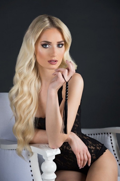 Чёрная мини-плеть из резины Rubber Mini Whip - 22 см. - Blush Novelties - купить с доставкой в Кургане